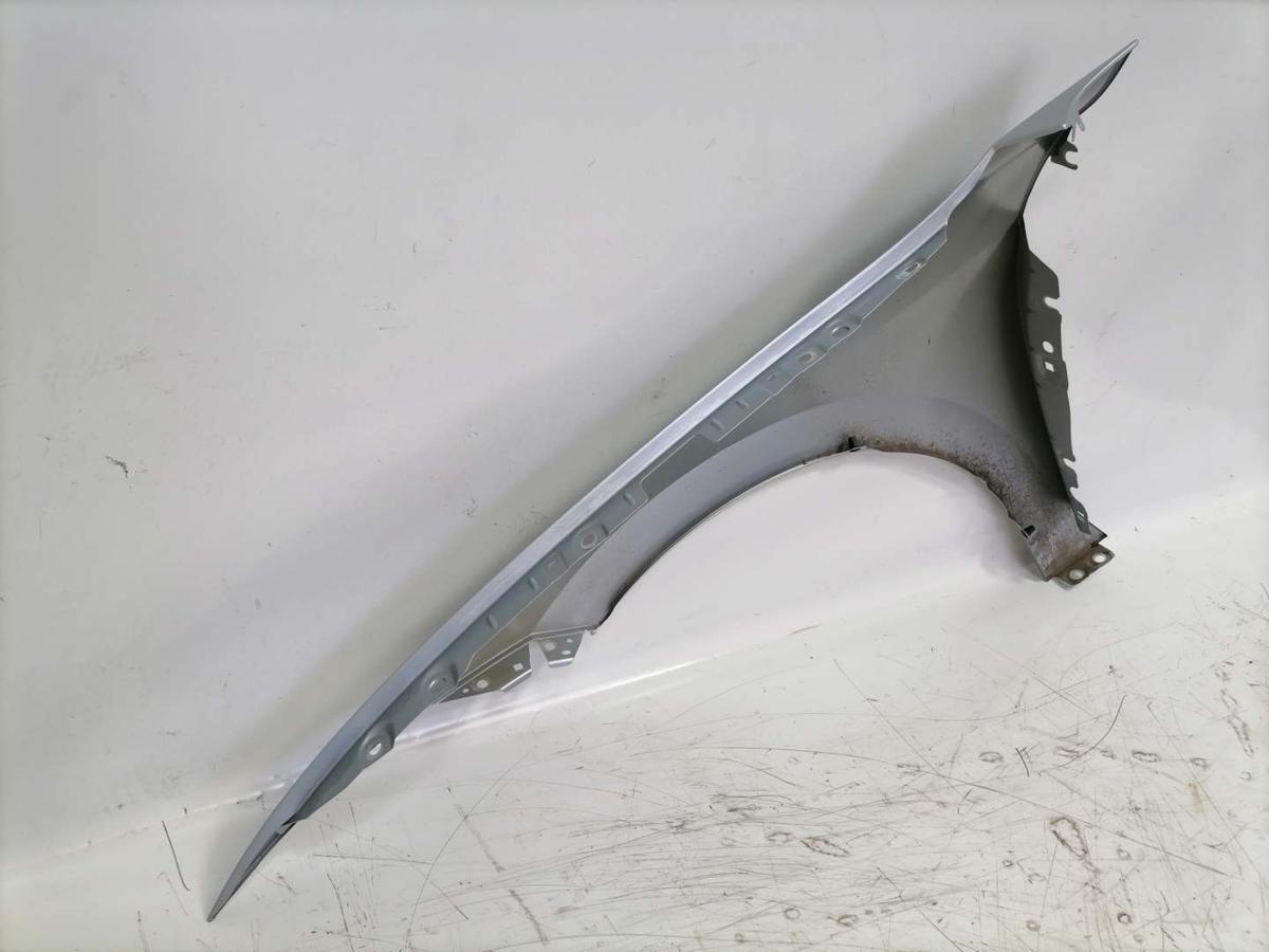 VW Passat B9 original Kotflügel vorn rechts LM7P Oyster Silver Bj.2024